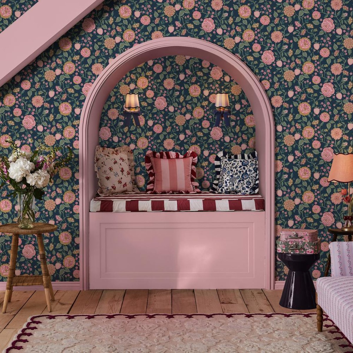 Graham & Brown | Strawberry Garden Wallpaper Graham & Brown | Strawberry Garden Wallpaper