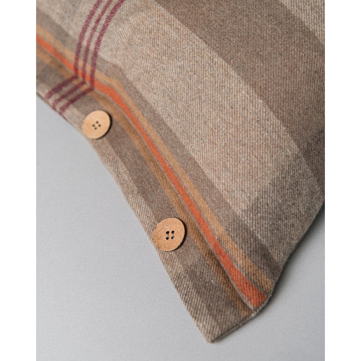 MINDTHEGAP | TYROL APRES-SKI HOME COLLECTION | Cushion | CHALET PLAID MINDTHEGAP | TYROL APRES-SKI HOME COLLECTION | Cushion | CHALET PLAID