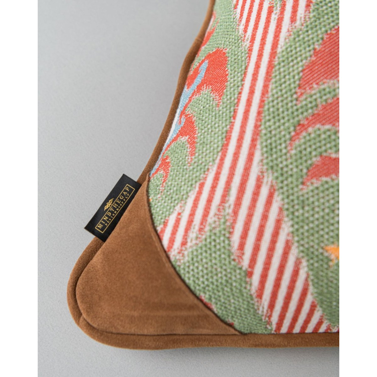 MINDTHEGAP | TYROL APRES-SKI HOME COLLECTION | Cushion | TANNENBAUM MINDTHEGAP | TYROL APRES-SKI HOME COLLECTION | Cushion | TANNENBAUM