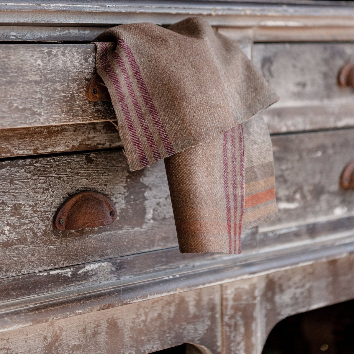 MINDTHEGAP | TYROL APRES-SKI HOME COLLECTION | Fabric | CHALET Woven MINDTHEGAP | TYROL APRES-SKI HOME COLLECTION | Fabric | CHALET Woven